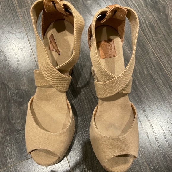 Authentic Tory Burch Heeled Wedge - Picture 2 of 7